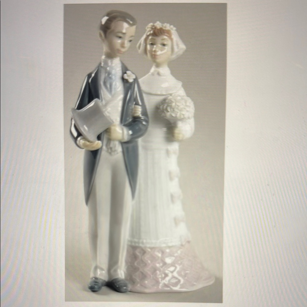 Lladro White and Gray Wedding Cake Topper
